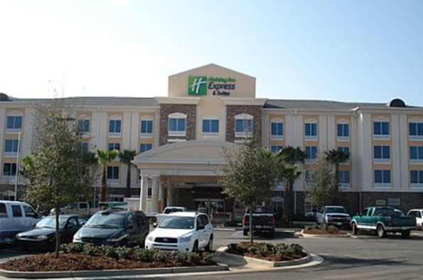 HOLIDAY INN EXPRESS